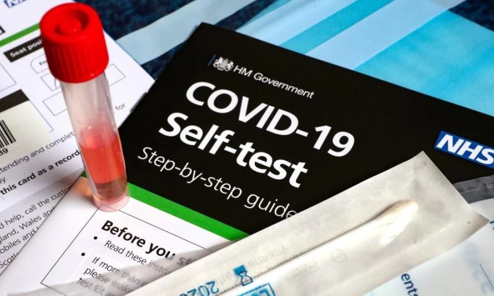 Γεωργαντάς: Τι πρέπει να κάνουν όσοι βρεθούν θετικοί στα self tests (βίντεο)